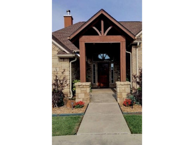 Welcome home to this beautifully maintained custom-built home - photo 3