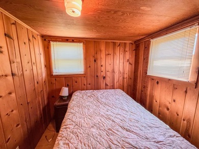 Charming Two-Bedroom, One-Bathroom Lakefront home on beautiful - photo 10