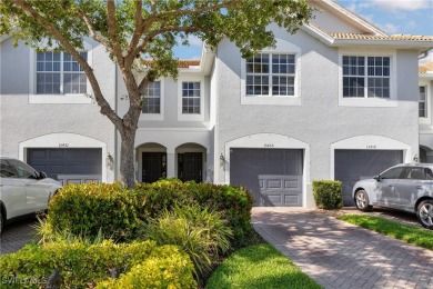 Lake Townhome/Townhouse For Sale in Naples, Florida