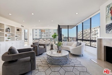 Perched high above Los Angeles, with sweeping panoramic vistas - photo 5