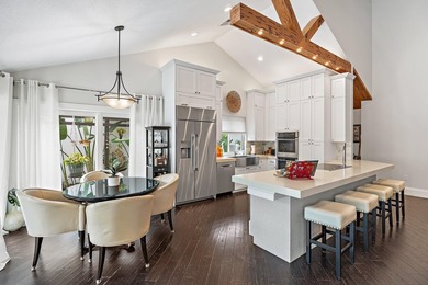 Completely renovated and move-in ready, this exceptional DiVosta - photo 15
