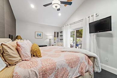 Completely renovated and move-in ready, this exceptional DiVosta - photo 27