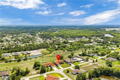 Welcome to this exceptional 3-bedroom, 3.5-bathroom home - photo 31