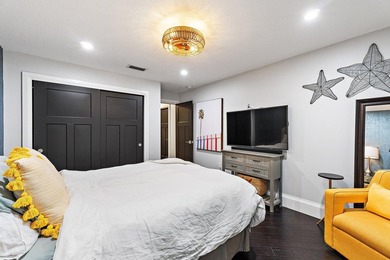 Completely renovated and move-in ready, this exceptional DiVosta - photo 47