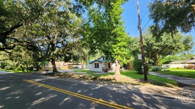 Rare Rental Property in Sandfly! What a fantastic location for - photo 6