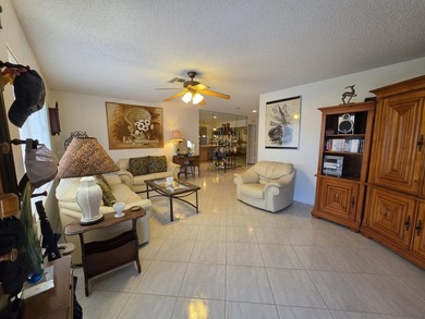 Welcome to Cypress Lakes, one of West Palm Beach's best-kept - photo 3