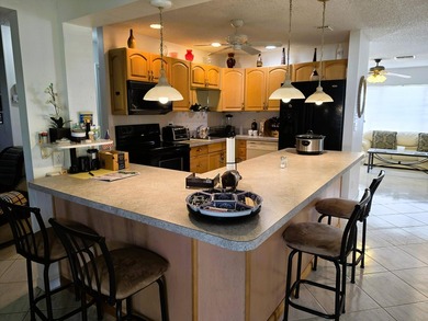 Welcome to Cypress Lakes, one of West Palm Beach's best-kept - photo 7
