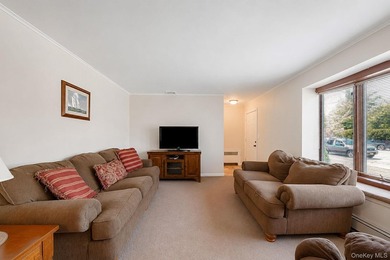 Super opportunity to own well maintained ranch style home in - photo 18
