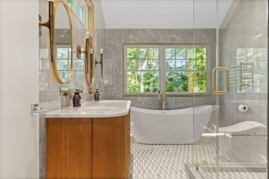 Tucked away on a quiet lane just moments from East Hampton - photo 23