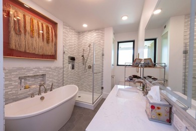 Experience one of the premier luxury horse properties in the - photo 26