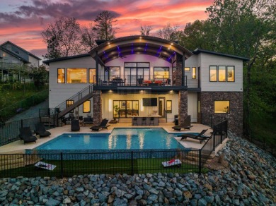 Lake Home For Sale in Hot Springs, Arkansas