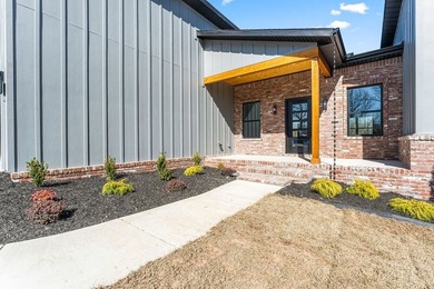 *Agent Owned* A modern new construction delight just a half mile - photo 4