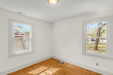 Investors take note! 5533 Read Street offers incredible value - photo 13