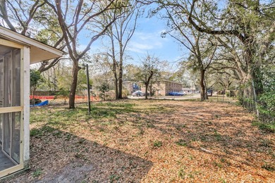 Investors take note! 5533 Read Street offers incredible value - photo 20