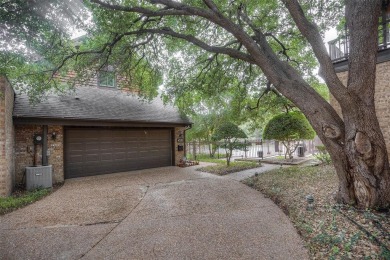 Lake Townhome/Townhouse Off Market in Fort Worth, Texas