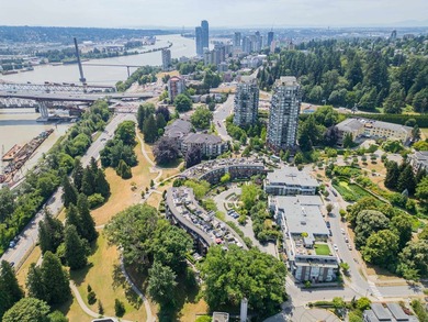 Welcome to The Lookout at Victoria Hill. This 2 bedroom + den, 2 - photo 4
