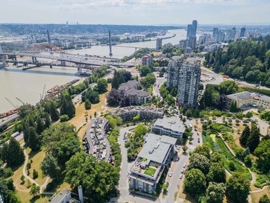 Welcome to The Lookout at Victoria Hill. This 2 bedroom + den, 2 - photo 5