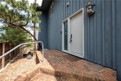 Classic circa 1968 oceanfront residence sited on a prime 50' x - photo 7
