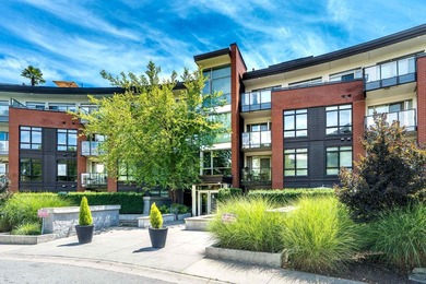 Welcome to The Lookout at Victoria Hill. This 2 bedroom + den, 2 - photo 8