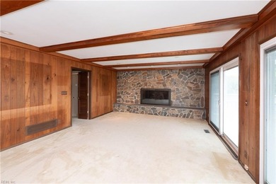 Classic circa 1968 oceanfront residence sited on a prime 50' x - photo 10