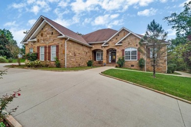 (private lake, pond, creek) Home For Sale in Crossville Tennessee