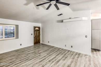 FULLY DETACHED CASITA! This beautifully-maintained home is - photo 5