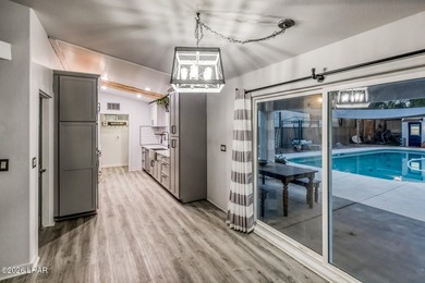 FULLY DETACHED CASITA! This beautifully-maintained home is - photo 9