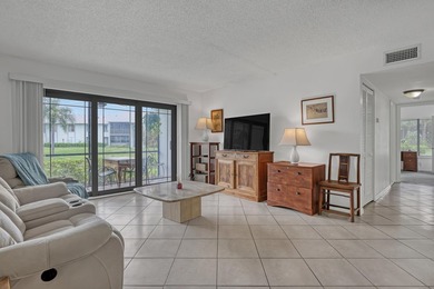 Beautifully upgraded corner unit with stunning lake views from - photo 7