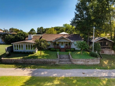 Lake Home For Sale in Augusta, Arkansas
