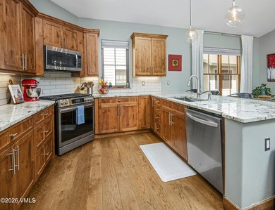 Experience the gold standard of living in Aidan's Meadow with - photo 22