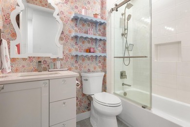 Exceptionally upgraded and completely turnkey, this designer - photo 23