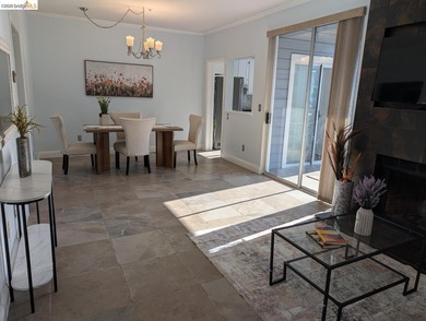 Awesome waterfront 1st floor newly Renovated Condo with a sunny - photo 8