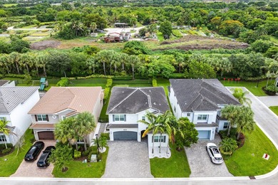 Exceptionally upgraded and completely turnkey, this designer - photo 36