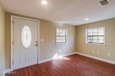 BACK ON MARKET AT NO FAULT OF THE SELLER! Previous contract fell - photo 4