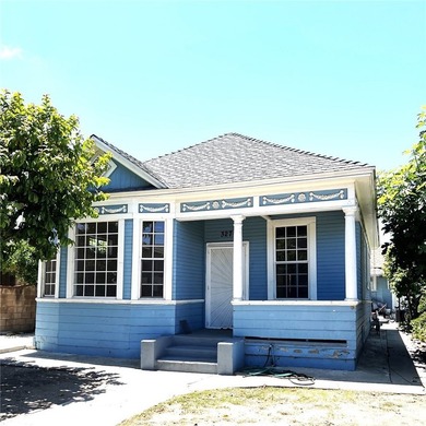 Absolutely great value for 2 houses on one lot. Front home is a - photo 1