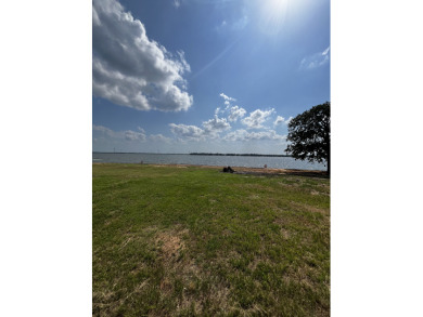 Main Lake Home On Two Waterfront Lots - photo 5
