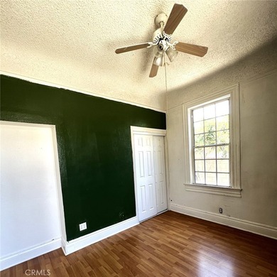 Absolutely great value for 2 houses on one lot. Front home is a - photo 10