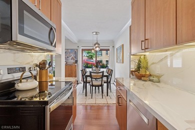 A MUST see to appreciate all of the high-end design & finishes! - photo 14