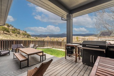 This stunning single family home offers the ultimate mountain - photo 15