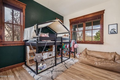 This stunning single family home offers the ultimate mountain - photo 17