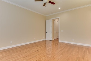 Welcome home to this perfect like brand new dream house where - photo 26