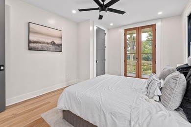 Charming 1920's beach cottage nestled on sought-after Sullivan's - photo 27