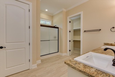 Welcome home to this perfect like brand new dream house where - photo 28