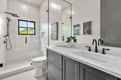 Charming 1920's beach cottage nestled on sought-after Sullivan's - photo 28