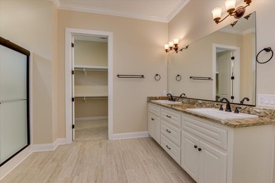 Welcome home to this perfect like brand new dream house where - photo 29