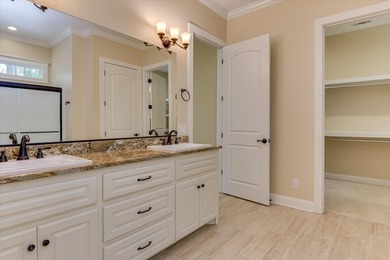 Welcome home to this perfect like brand new dream house where - photo 30