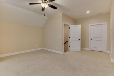 Welcome home to this perfect like brand new dream house where - photo 38