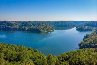 Center Hill Lake Acreage Under Contract in Sparta Tennessee