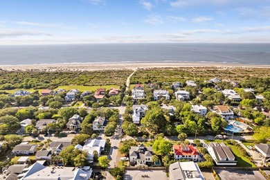 Charming 1920's beach cottage nestled on sought-after Sullivan's - photo 48