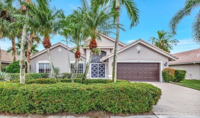 (private lake, pond, creek) Home For Sale in Boynton Beach Florida